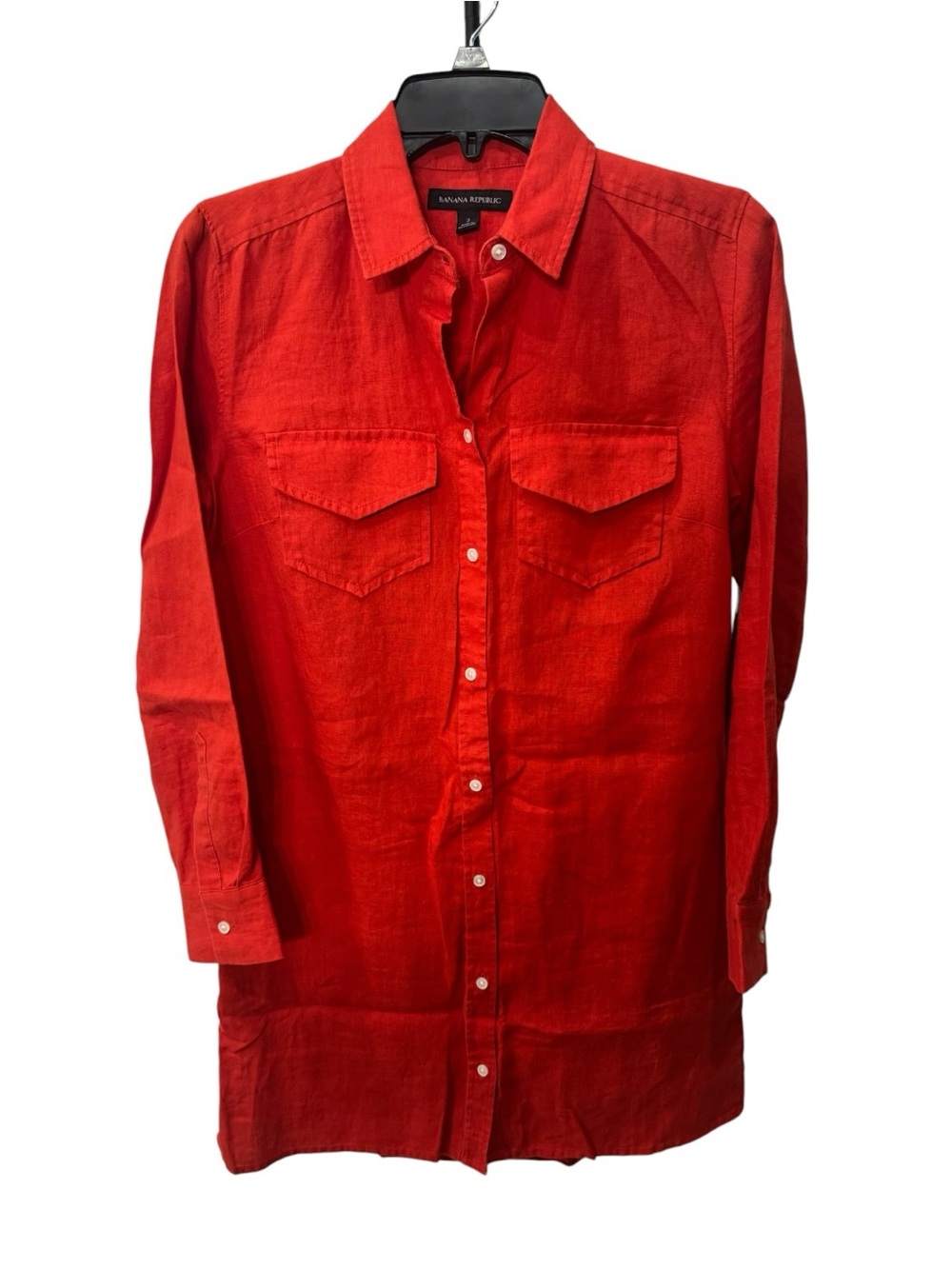 Banana Republic shirt dress is crafted from vibrant red linen women’s size 2
